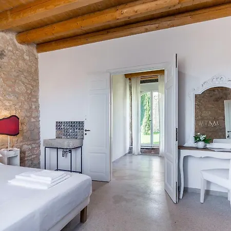 Baglio Occhipinti Farm stay *