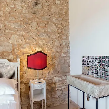 Baglio Occhipinti Farm stay *